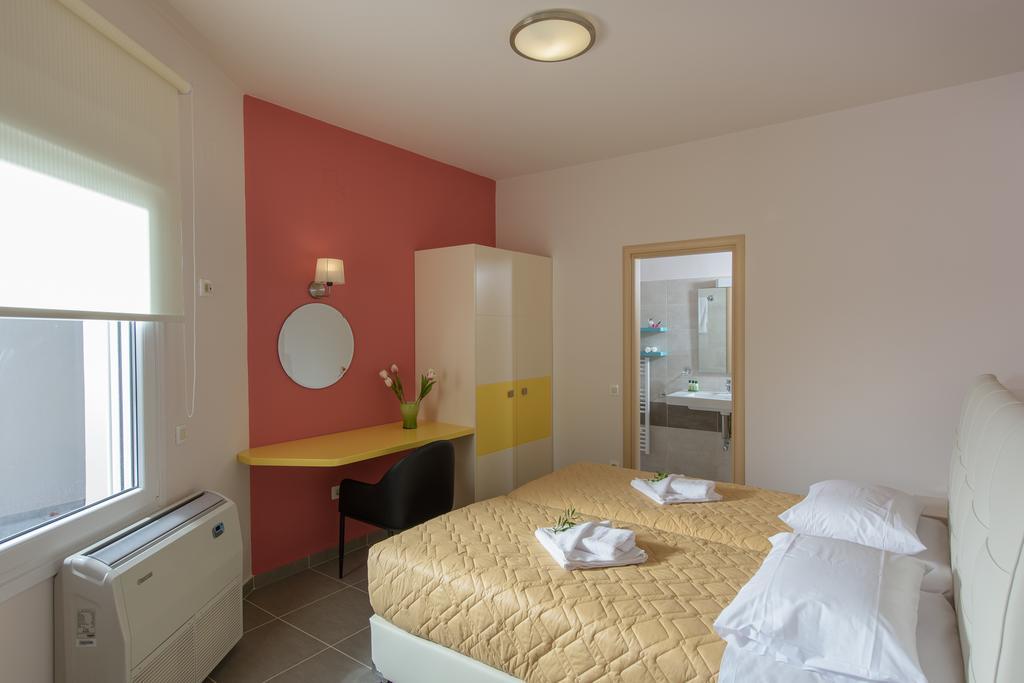 Koukos Villas Stalós Pokoj fotografie